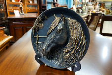 Декоративная тарелка "Лошадь" 