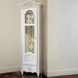 Часы "Яна"