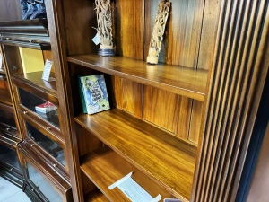 Книжный шкаф из массива MSU.33 купить в интернет магазине Мебельный Салон. Звоните +7 495 743 46 14