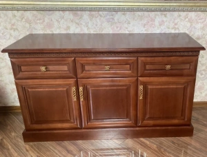Тумба от шкафа с витриной 3 дв. "Олимпия" И005.27 купить в интернет магазине Мебельный Салон. Звоните +7 495 743 46 14