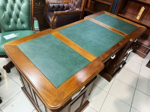 Стол письменный 160 двухтумбовый MSU.353 GREEN R купить в интернет магазине Мебельный Салон. Звоните +7 495 743 46 14