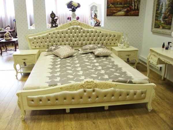 Кровать из массива BB02-09 WBG купить в интернет магазине Мебельный Салон. Звоните +7 495 743 46 14